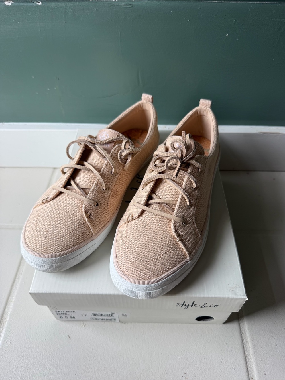 Sperry’s Tennis Shoe from Recyclable Materials